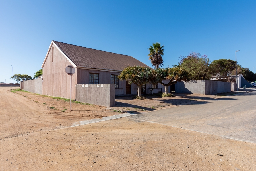 4 Bedroom Property for Sale in Vredenburg Western Cape